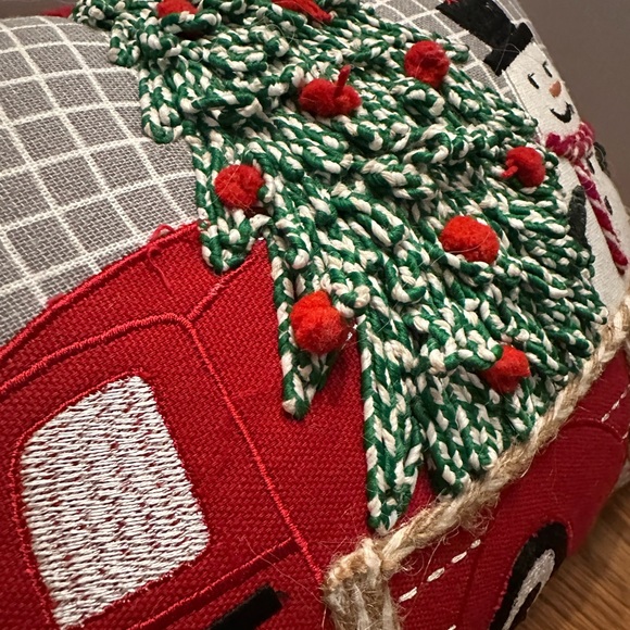 Queen West Trading Company Textured Holiday Throw Pillow Pick Up Tree Snowman - Picture 2 of 5